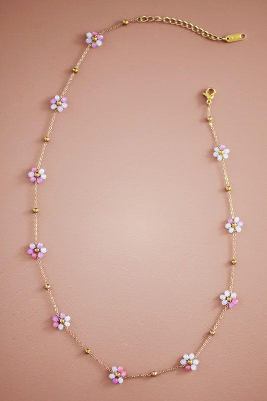 Dainty Flower Necklace