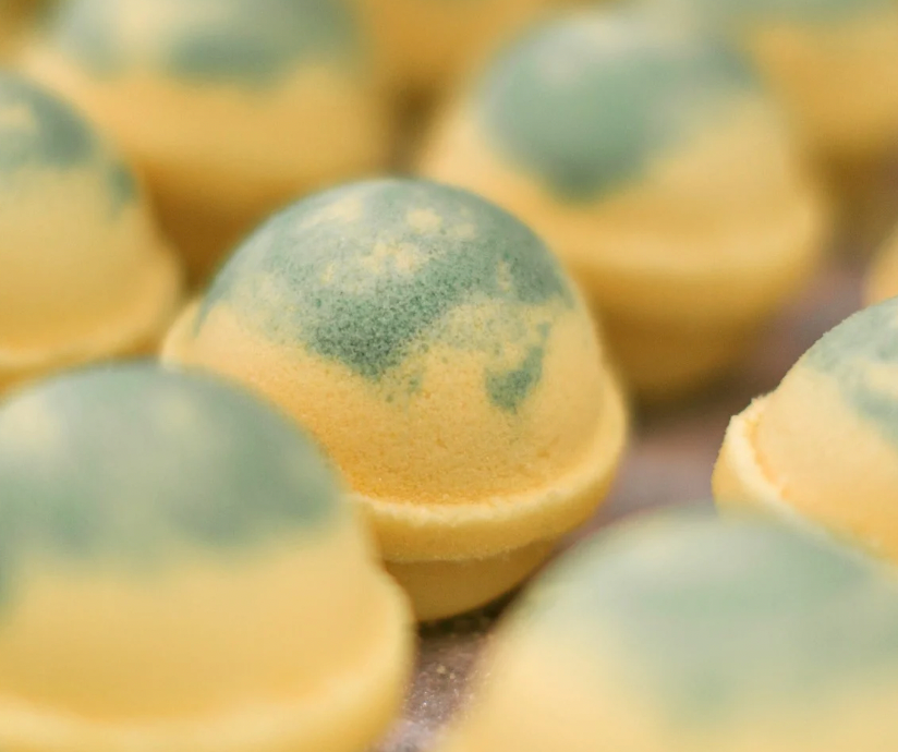 Bath Bomb | Under the Lemon Tree